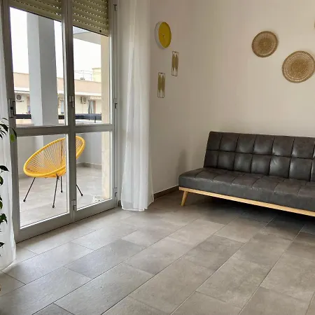 Terrazza Vista Mare E Box Auto Apartamento *