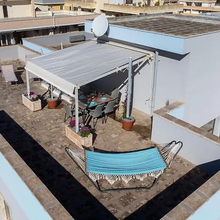 Terrazza Vista Mare E Box Auto Галліполі