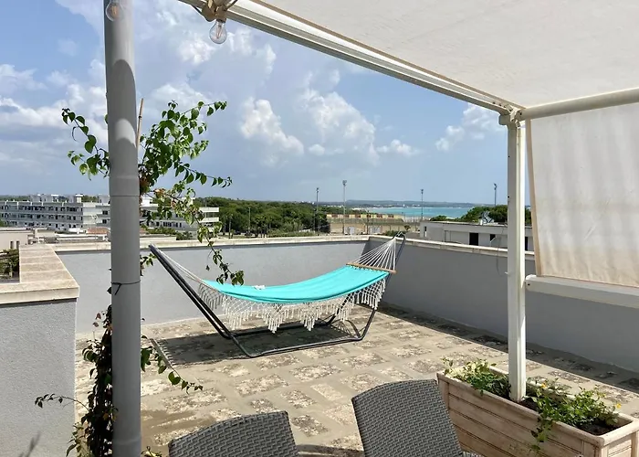 Daire Terrazza Vista Mare E Box Auto *