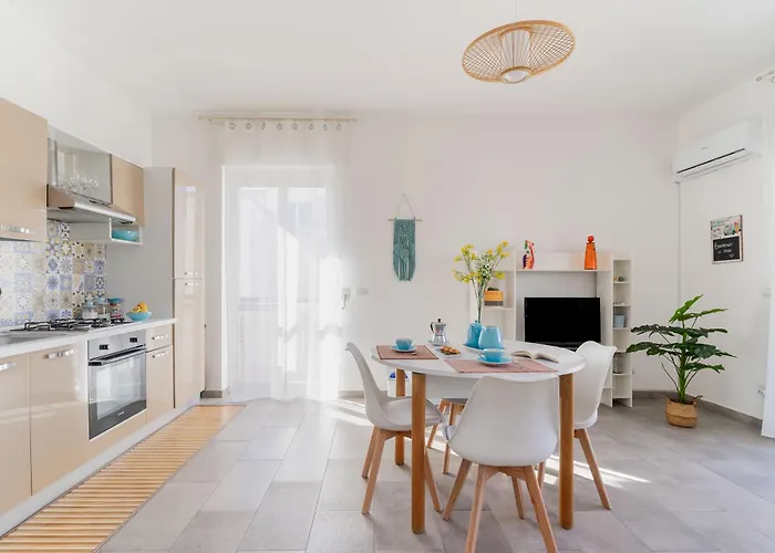 Terrazza Vista Mare E Box Auto Daire *